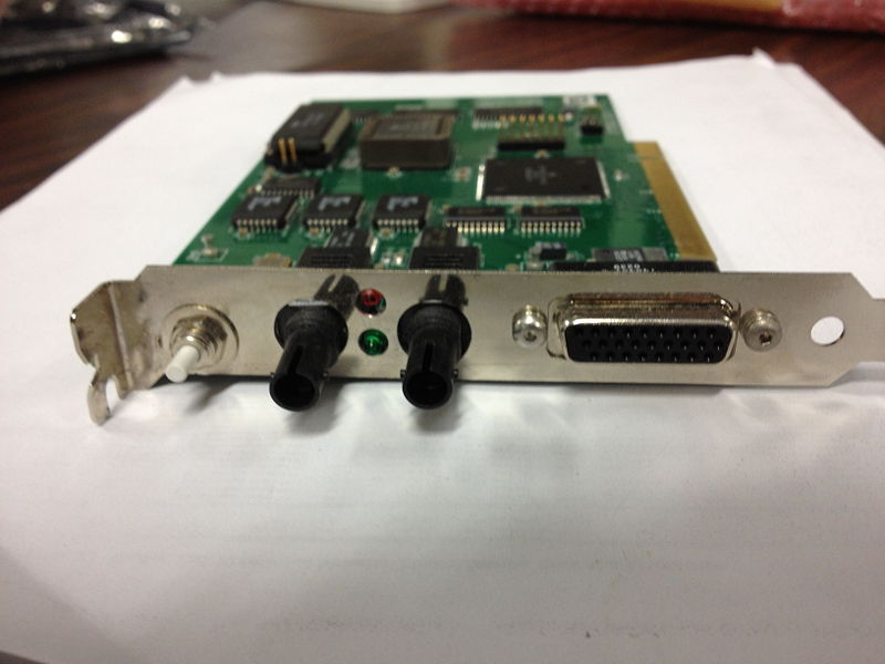 File:Mirc fiberboard connector1 2011Dec05.jpg